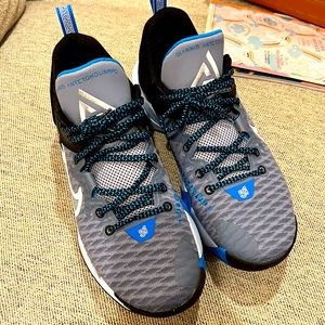 Nike Giannis Antetokounmpo Mens basketball shoes size 9.5